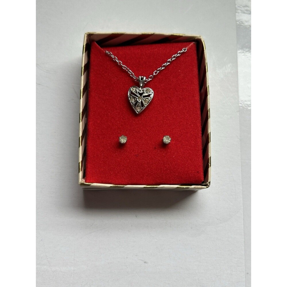 80’s - 90’s SilverTone Heart Pendant Necklace and Earring Set
